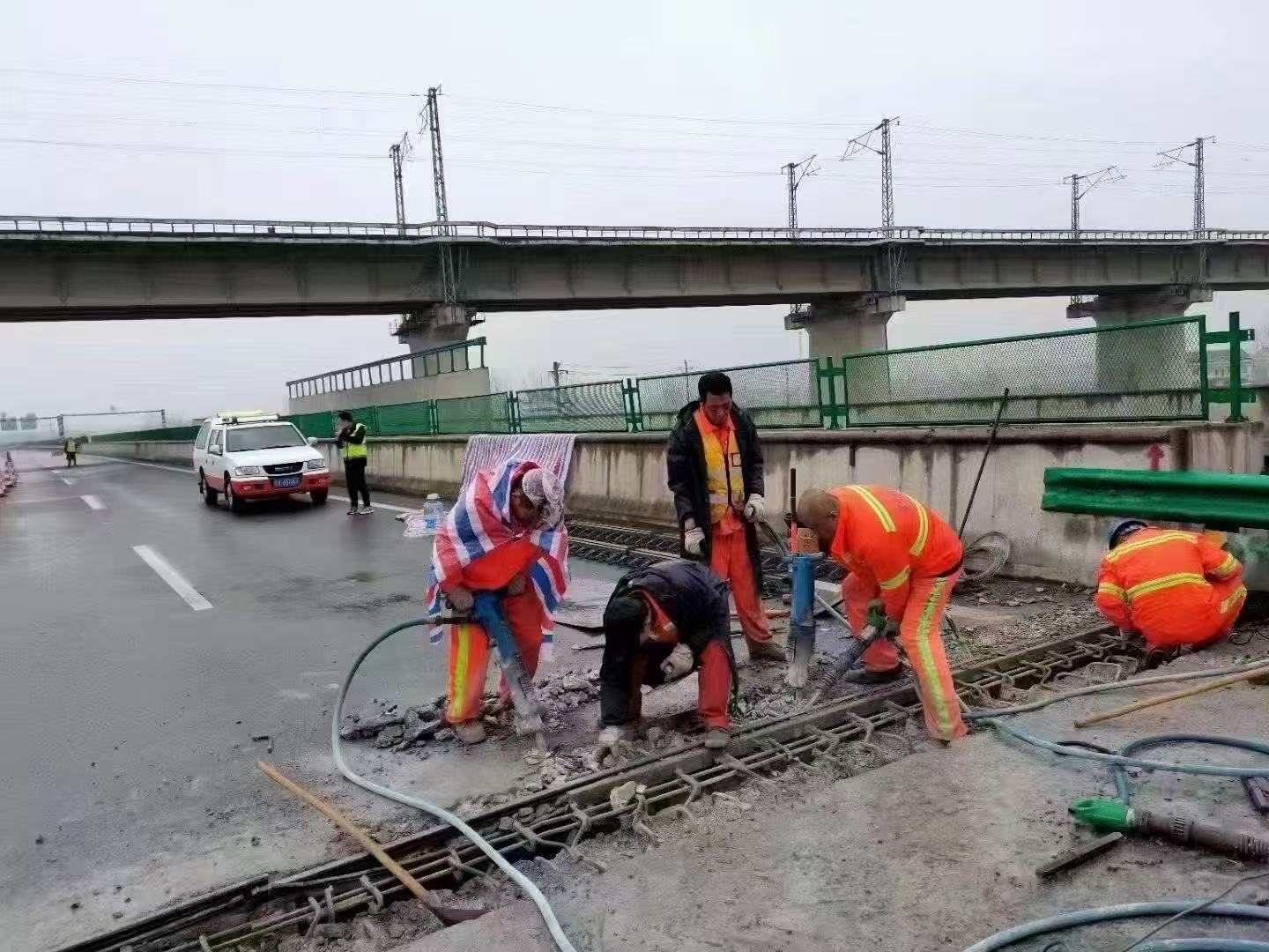 宁强桥梁伸缩缝抢修料